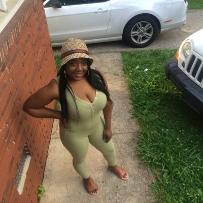 PYG_Cokebottle's profile picture. FEBRUARY 7TH, I love my daughter my man my family & my PYG!!! #FREEBOOSIE #fuckDuke #Tarheelsbabiii #Cowboyz