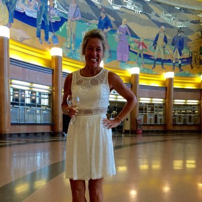 Luv2DnceWithU's profile picture. 