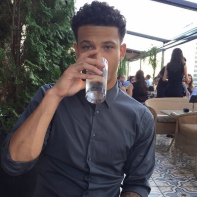 vinerpgzeubi's profile picture. 