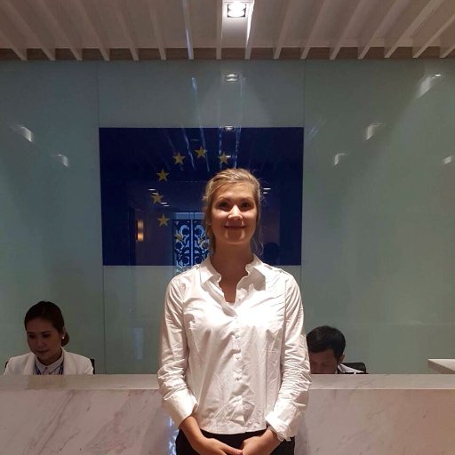 TheBugsRoadTrip's profile picture. Think different, let's change our way to cunsumme. #MakeSense #nosugar #vegan #edibleinsects #Happypies #Foodwaste #travels #socialentrepreneurship