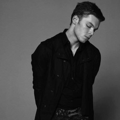 cameronrpgld's profile picture. All the best people are crazy.