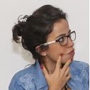 Muitas ôras: escritora, tradutora, historiadora e intérprete (para quebrar a rima e a piada ruim)
