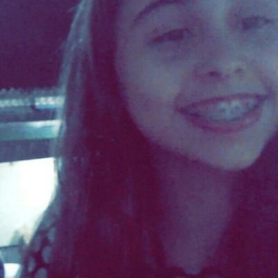 lalarissin's profile picture. 