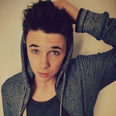 Maxime740699361's profile picture. //si tu veut un plan Q je suis la //