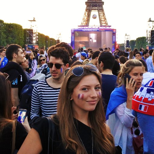 UnicornEllie's profile picture. 