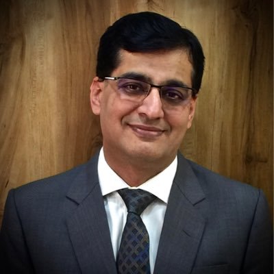 Director & Eye Surgeon, Suruchi Eye Centre, Specialty- Cataract & Lasik Surgery, loves technology