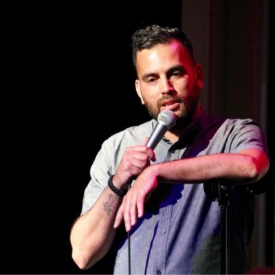 NYC Stand-Up Comedian telling jokes for cash.