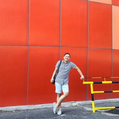 ddnst__'s profile picture. growth Minang blood Batak Lives Tangsel