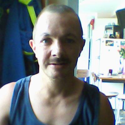 mottetthierry's profile picture. vous pouvais me rejoindre sur mon skype qui es  mottetthierry@hotmail.com je parle que français mes j'ai un traducteurs.