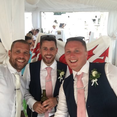 leemaunder1's profile picture. 