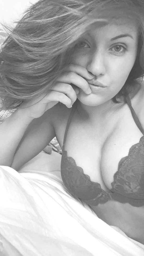 amillion2none's profile picture. 