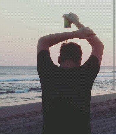 Copser_Grinder's profile picture. perdí la fé en la humanidad , cuando el mejor ser en la vida dejo de tener fé en mi.
 
Vivo al día  sin esperar algo del mañana o del futuro.