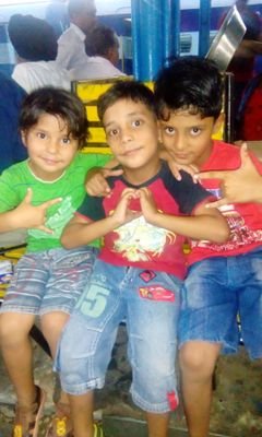 MonikaRam2's profile picture. My fmly....my lyf.