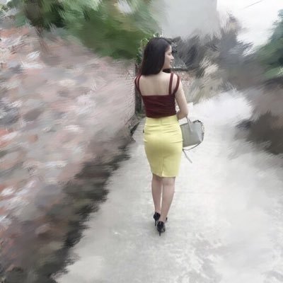 LyndaNguyn1's profile picture. 
