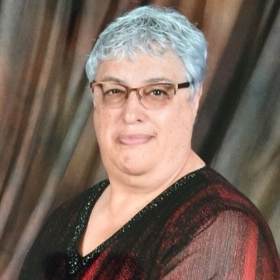 KareenaHeath's profile picture. Generate organic leads 4 your home biz using Facebook posts https://t.co/5MCkKTh7cW