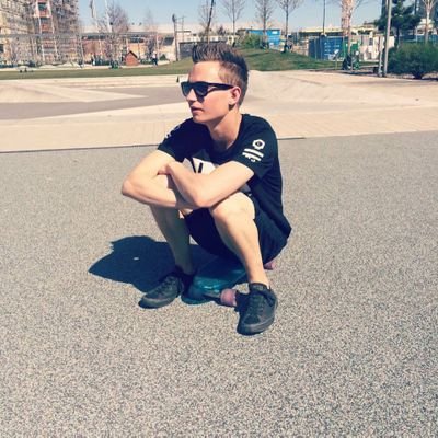 AddeAron's profile picture. 