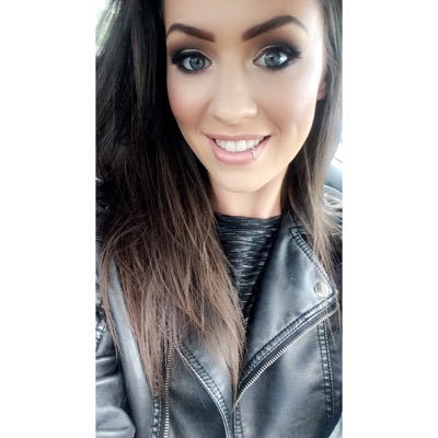 Mother; Outreach team leader; Children and young people's residential support worker; Youth worker; Graduate š
