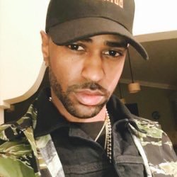 yeezistic's profile picture. 