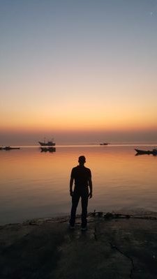 riteshb7r's profile picture. 