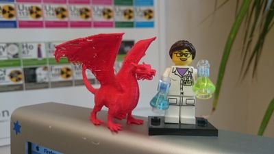 We're the Royal Society of Chemistry's Education Team for Wales. We support the teaching of chemistry and the engagement with chemical sciences.