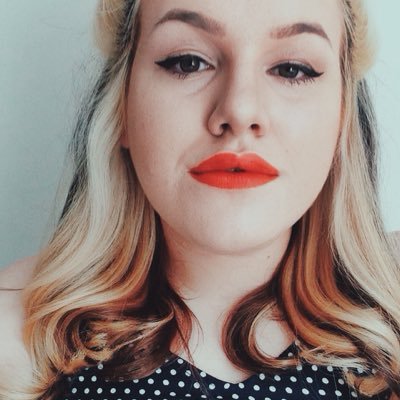 chloeratcliffee's profile picture. Connoisseur of curiosities.