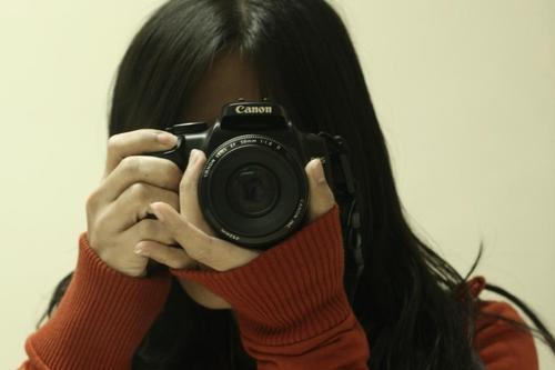 tickledpink1011's profile picture. globetrotter.wanderer.wonderer.sanguine.bookworm.chocoholic.shopaholic.shoe-a-holic.maquillage-enthusiast.turophile