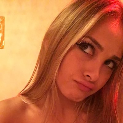 gabsiserine's profile picture. 