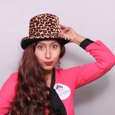 ReporteraRepost's profile picture. Periodista de #gastronomía. Mi trabajo es comer de todo, pero no me envidies,estoy gorda.Noticias de cocina,fotos. Elizabeth Zamora,directora d @Kanobosur Perú