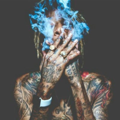 WzKlf_'s profile picture.