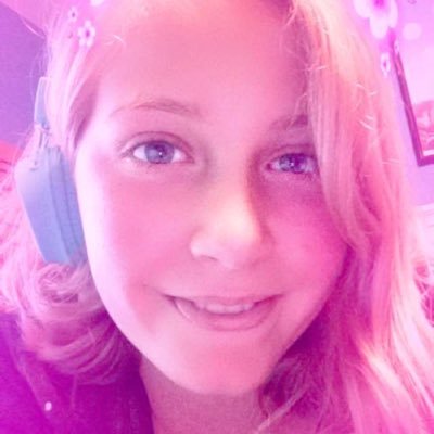 I am 12 I LOVE APHMU I SHIP AARON AND APHMUA #110 percent!!! AARMAU!!! but really I love minecraft I'm not a baby don't judge me but I love to hang out #SWAG