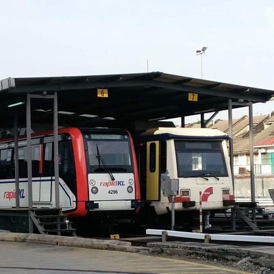 Dapatkan maklumat terkini juga di Instagram salakselatanagline berkenaan pengangkutan awam dibawah kendalian RapidKL seperti LRT,Monorel MRT dan Bas.