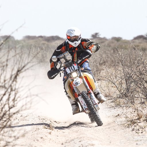 Official Twitter feed for #JoeyEvans, South African dirt bike racer who will race the 2017 Dakar Rally. In 2007 he lost use of both his legs in a bike accident.