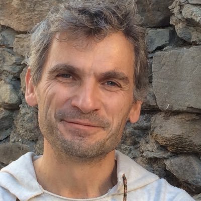 OlivierGombert's profile picture. Head of International Strategy @Maif -Sans tabou, vers l'infini et au-delà! #Innovation #UX #BlockChain #IA #Digital #ServiceDesign #NiortTech #FrenchAssurTech