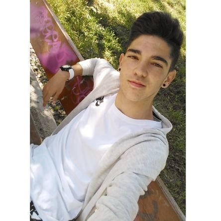 JaviviNaranjo11's profile picture. 1998'/''El mejor guerrero es el que nunca se rinde.''/Fútbol como forma de vida.