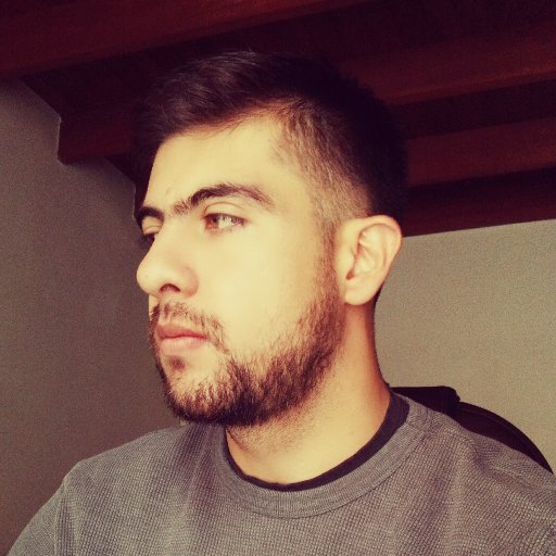 _ManuRomero_'s profile picture. Ingeniero Multimedia. Máster en Digital Business Management