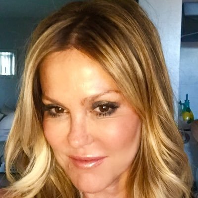 MALOUF100's profile picture. CELEBRITY MAKEUP ARTIST https://t.co/FhdUO3JxvR                        Agent: https://t.co/N5JARYmwhS