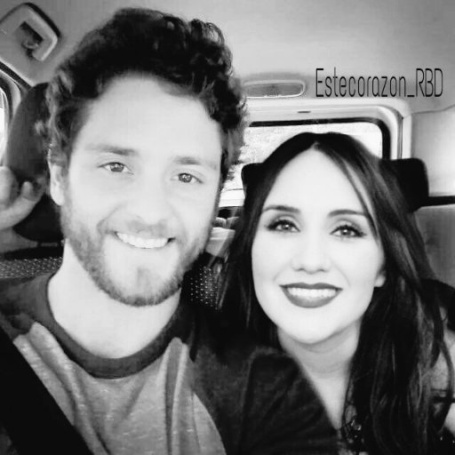 Advertencia: No se trata de una cuenta de trauma.
Cuenta de apoyo a las carreras de @Christopheruck y @DulceMaria
Son sus sonrisas que iluminan mi día
DyU