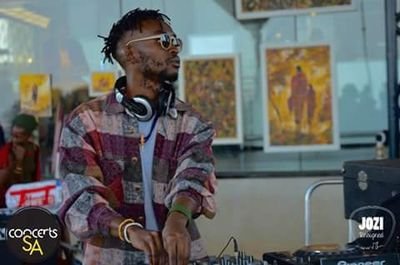 IamGiles_Of_Ham's profile picture. Creative Entrepreneur 
Co-foind and resident at Puppet Shop Records  
https://t.co/maOJ9zTqTW