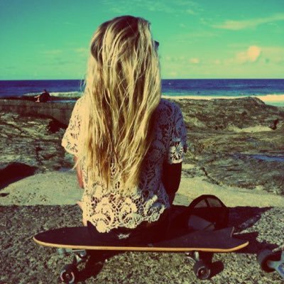 hippiebitch61's profile picture. Expand my mind and you have my heart.