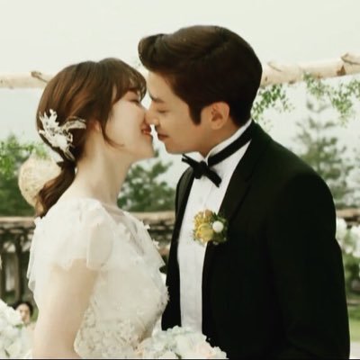 Eric Mun 3 Hyun Jin on Twitter: "Did anyone notice that Eric shared his