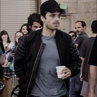 slaybucky's profile picture. follow @laxparis // free follow