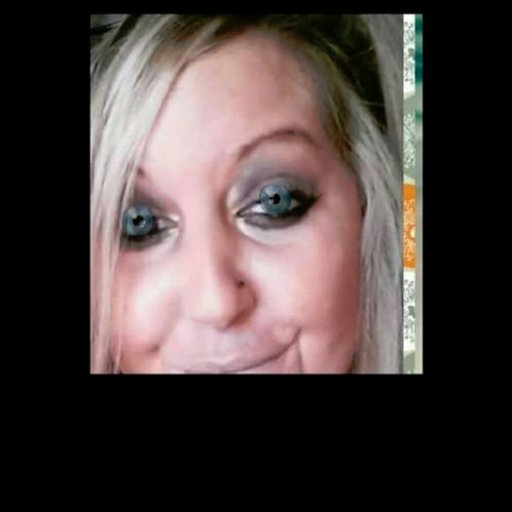 xobabiil0ve's profile picture. L0VE Myy FAMⓘⓛⓨ☝Myy Fiance Myy Fur Babii    #BipolarLiiFE. .  Liive Your Liife T0 Tha Fullest . .