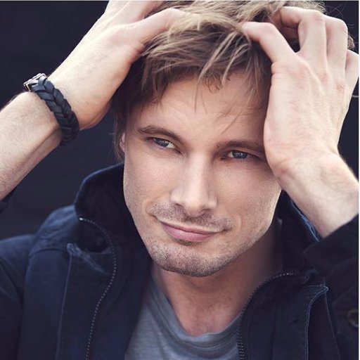 Updates and fan account for the incredible actor and man that is Bradley James 🇬🇧 Merlin | Damien | Medici | iZombie | Fast Girls | Bounty Hunters and more!!