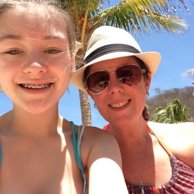 loribro24250850's profile picture. 