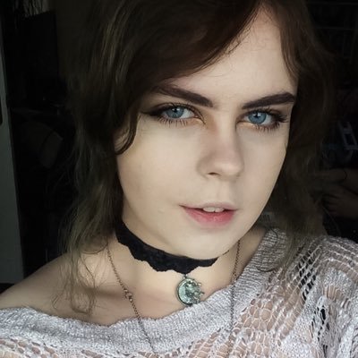 kaerii28's profile picture. Sagittarius • Vegetarian • Feminist • Wiccan/Buddhist • University Student • Photographer