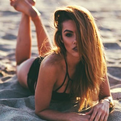 eu_citei__'s profile picture. seguimos todos ✌️ parceria a mil. É nos pequenos versos,que eu remo ✌️