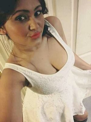 s_agrawal4u's profile picture. 29 year married Female from Mumbai, I like real couple and married  male only. my whatsapp and imo number us 07519089968