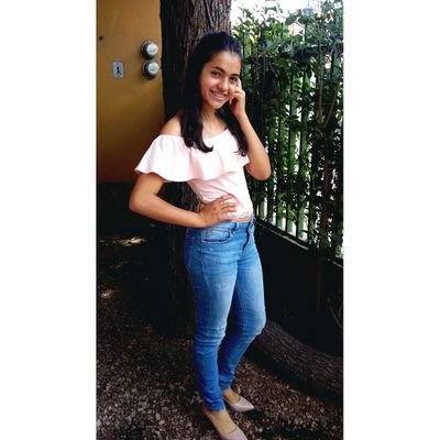 SuttiValeria's profile picture. 