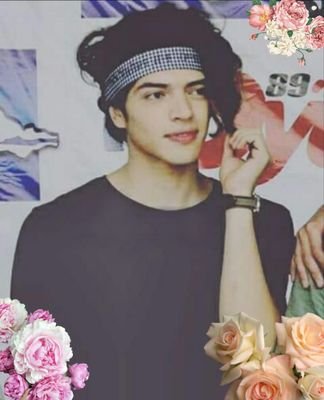 ¡La diva de Freddy para presidenta!♚♡
❥Freddy no es perra, es gata, es diva y eso te mata❥ ;)
¡Boom bitch!
Activa mis notificaciones para que veas mis tweets♡