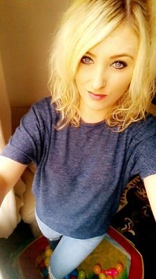 snapchat - lauramarieee111
instagram: lauramariebailey15